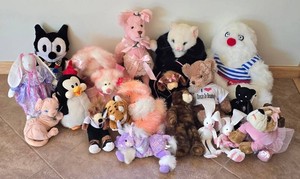 K - Stuffed Animal Toy Mixed Lot - Teddy Bears, Cats, Dogs & Rabbits