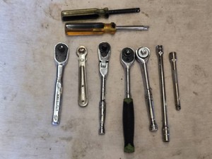 Lot of 14 Ratchet Wrenches and Screwdrivers, Various Brands