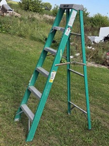 Keller 6 Fiberglass Ladder 225 lbs Capacity