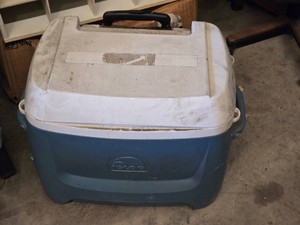 Igloo Cooler with Wheels and Handle