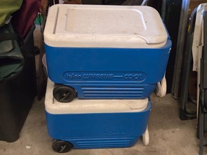 Igloo Wheelie Cool 38 Quart Coolers with Ice Packs Lot