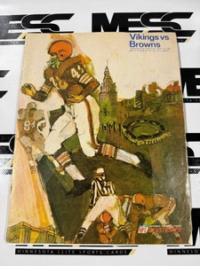 1977 Minnesota Vikings vs. Cleveland Browns September 10th Vintage Game Program (loose cover)