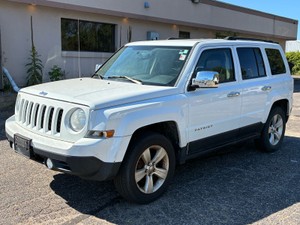 2013 Jeep Patriot Latitude  111k Miles  No Accidents  4X4  (NO RESERVE)