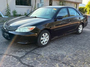 2002 Toyota Camry LE  3.0L V6  FWD  (NO RESERVE)