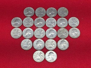(22) Bicentennial Quarters 1776-1976 (50 years old)