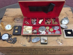 Mens Cufflinks - Pins - Watches - Ring