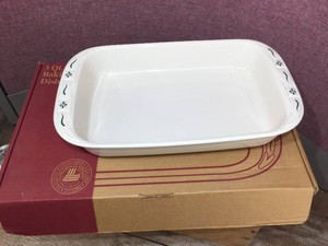 LONGABERGER - 3 Qt Baking Dish - With Box - Unused