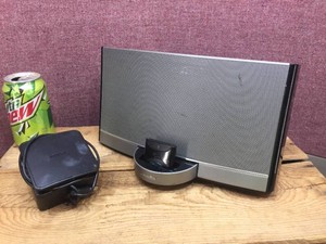 BOSE - SoundDock Portable Digital Music System - Powered On