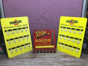 Vintage BUNDYFLEX Brake Lines & PENNZOIL Key Hooks - Displays