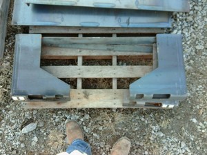 38 CUT OUT SKID STEER PLATE