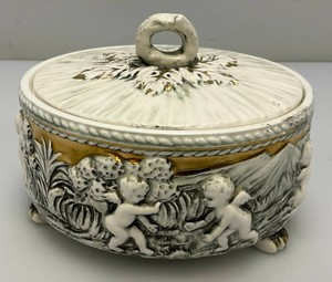 Vintage Ceramic Cherub Adorned JewelryTrinket Box With Lid 6