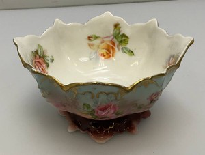 Vintage Hand Painted MZ Gesetzlich Geschutzt Austria Floral Serving Bowl 2.75 x 5.5
