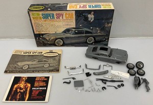 1965 Aurora Austin martin Super Spy Car Model Kit (Partially Assembled) Original Open Box
