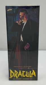 1999 Polar Lights DRACULA Model Kit (Factory Sealed)