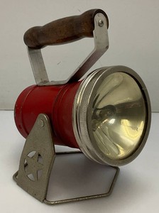 Vintage Star Model No 600  Railroad Lantern (Works) needs battery