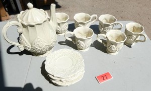 Ceramic Coffee pot and 6 cups and saucers