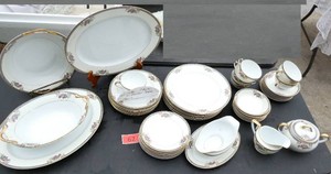 42 pc Set of Noritake Grasmere china