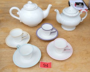 Tea set with 2 pots