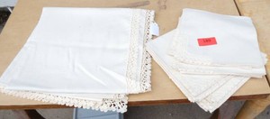 Tablecloth 58x60 and 12 Napkins