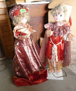 Two Animated Christmas Dolls