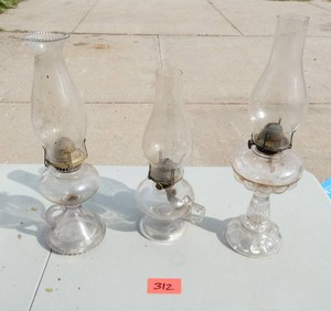 3 Vintage oil lamps