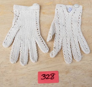 Vintage ladies cotton gloves made in Italy