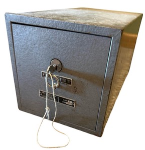 Vintage Tower Metal Fire-Resistant Security Safe with Key