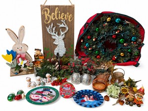 Large Seasonal Holiday Dcor Lot  Christmas, Easter & Fall Decorations