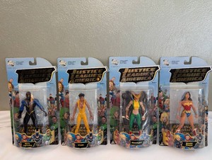 DC Direct Justice League of America Series 1 Figure Lot  Black Lightning, Vixen, Hawkgirl & Wonder Woman
