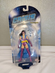 DC Direct Crisis on Infinite Earths Series 3 Huntress Action Figure