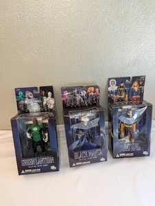DC Direct Justice League Figure Lot  Green Lantern, Black Manta & Batgirl