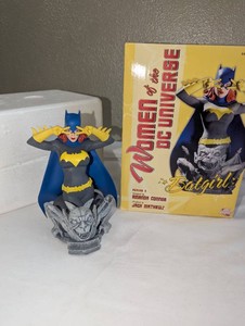 DC Direct Women DC Universe Series 3 Batgirl Bust Amanda Conner Box, Limited Edition #09185000