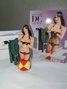 DC Direct Women of the DC Universe Big Barda Bust  Adam Hughes  #7113500  Boxed