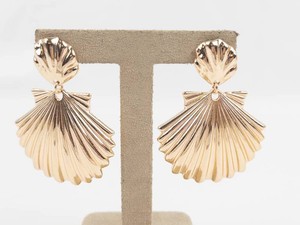 Dangle Shell Earrings - Silver Tone New Old Stock