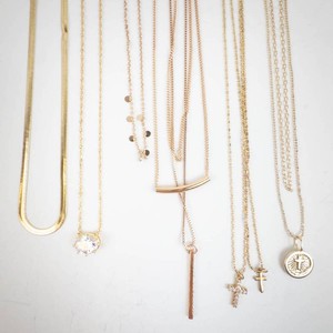 Necklaces - Assorted Pendant & Chain Designs Mixed Lot