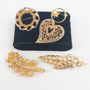 Brooches & Pins - Decorative Costume Jewelry Mixed Lot (Lot of 5)