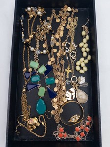 Costume Jewelry Assortment - Necklaces, Pendants & Bracelets