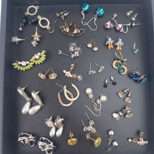 Earrings - Assorted Fashion Jewelry Mixed Lot