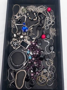 Costume Jewelry Mixed Lot - Necklaces, Bracelets & Pendants