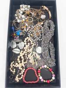 Costume Jewelry - Assorted Fashion Jewelry Mixed Lot