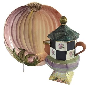 LR - Decorative Ceramic Plate & Kelp and Urchin Teapot Mixed Lot