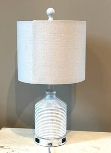 LR - Table Lamp - Textured White Base, Drum Shade & USB Ports