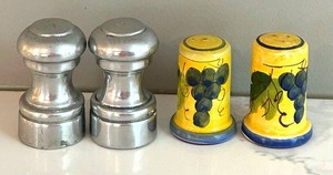 LR - Salt & Pepper Shaker Set - 4pc Metal & Painted Ceramic Grapes