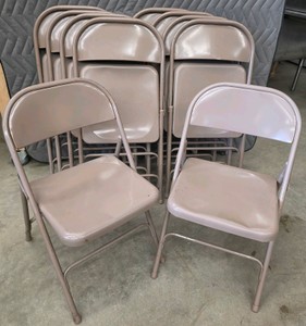 10 FOLDING CHAIRS