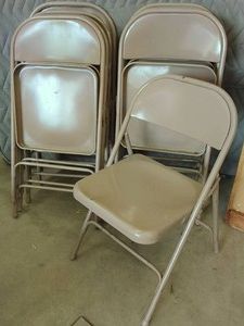 8 FOLDING CHAIRS