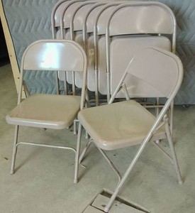 8 FOLDING CHAIRS