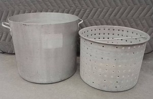 80 QUART BOILING POT & STRAINER