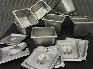 9 STAINLESS STEEL STEAM TABLE PANS & 6 LIDS