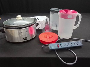 HAMILTON BEACH CROCK POT - AND MISC KITCHEN STUFF