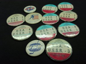 VINTAGE COLLECTABLE OLYMPIC PINS